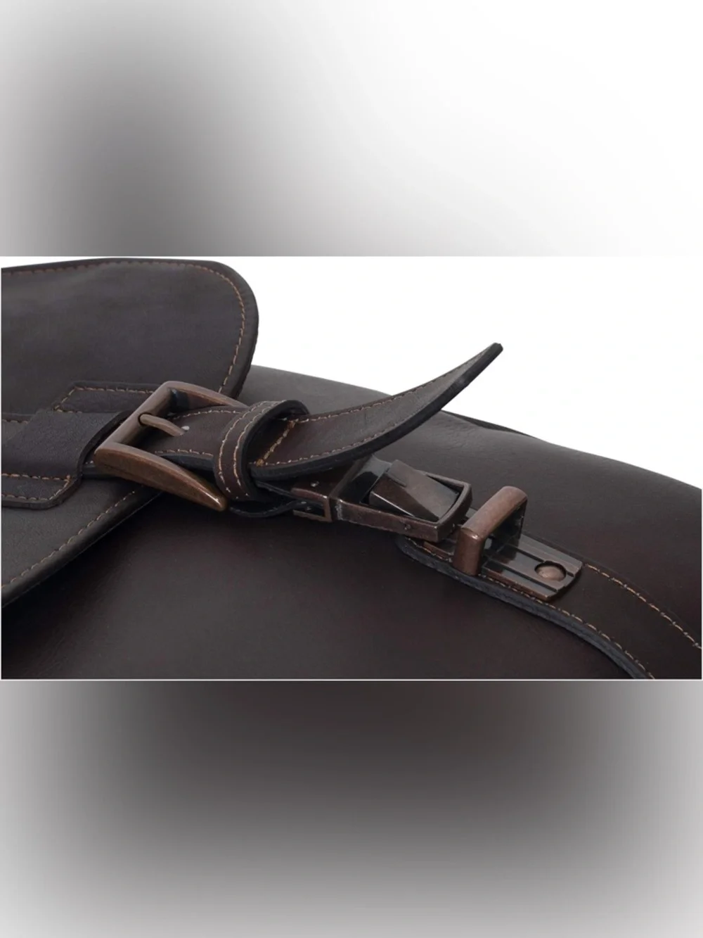 Kenneth Cole Chocolate Brown Leather Messenger Satchel